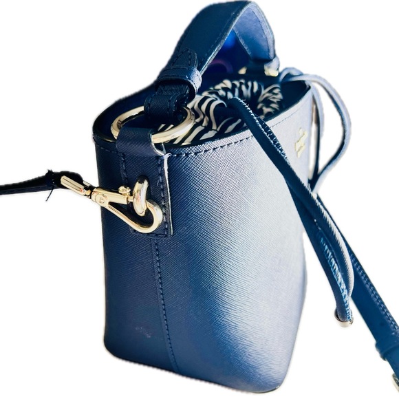 Kate Spade Cameron Street Pippa Bucket Handbag Crossbody Navy Blue Leather Small - Picture 8 of 11